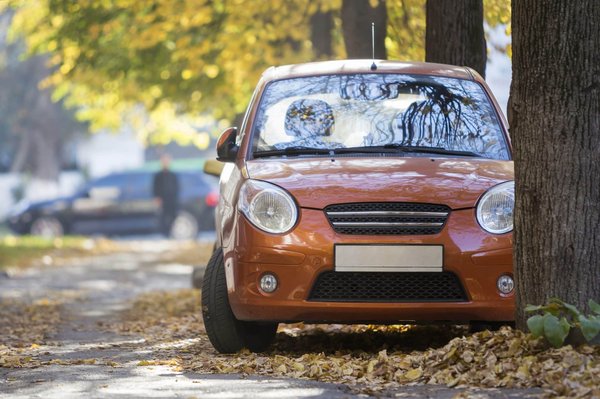 Pièces pour voiture sans permis : adaptables, occasion ou origine ?